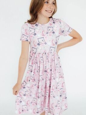 Mila and Rose Girls' Pink Golf Cart & Beach Print Short Sleeve Dress. EUC
